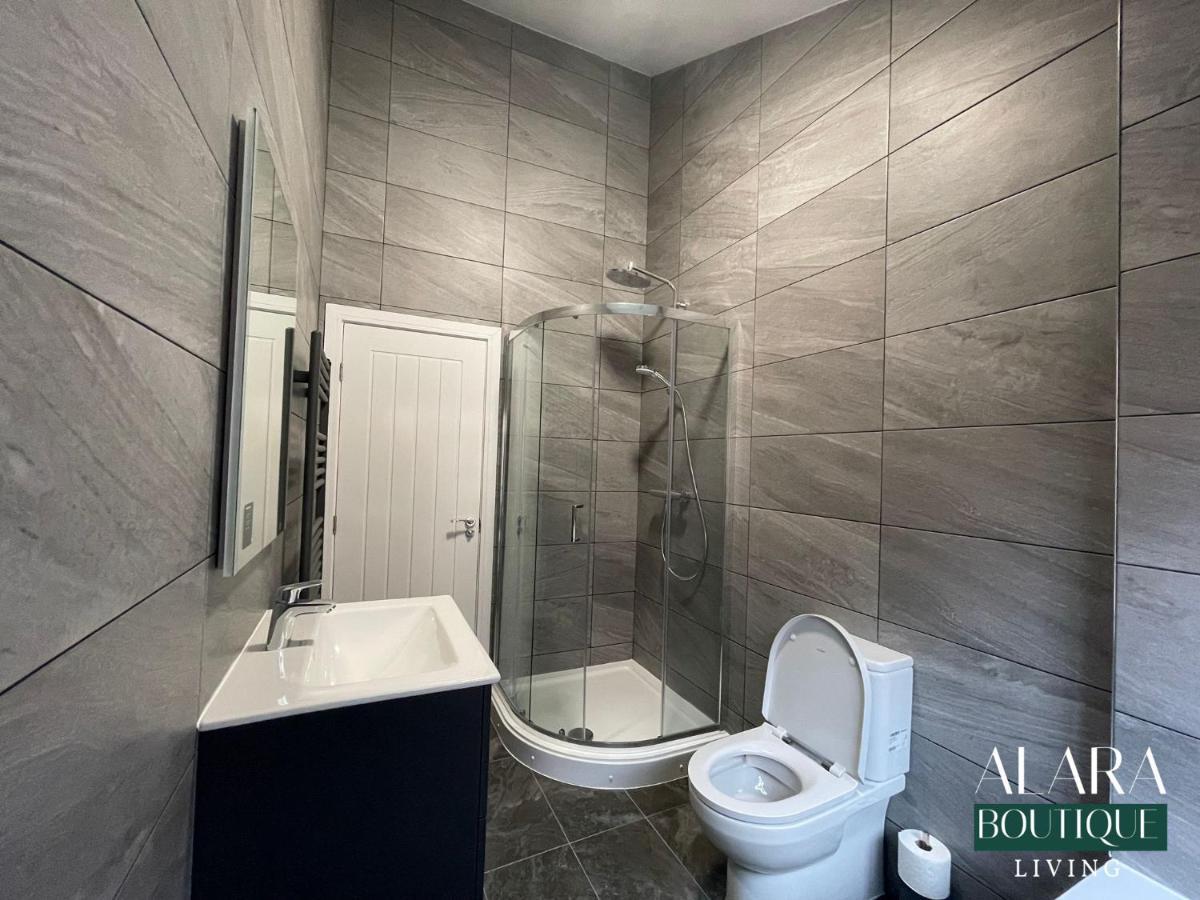 Appartement 3 Floor Townhouse Luxury Living Alara Boutique à Birmingham Extérieur photo