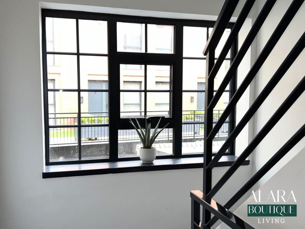Appartement 3 Floor Townhouse Luxury Living Alara Boutique à Birmingham Extérieur photo